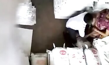 Mene Malik Se Paise Mange To Godam Me Bulakar Meri Chudai Ki