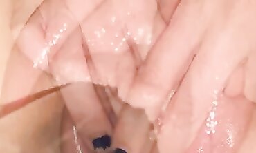 MILF Spouse Fisting and Pumping Her Labia