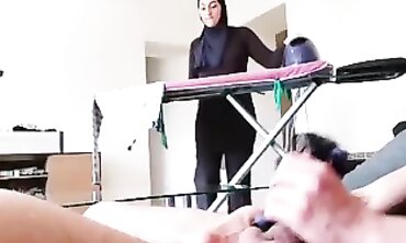 French Amateur Cuckold: He Frees His Trunk in Public