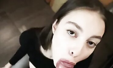 18yo German slit with hatch have super-cute cupcakes and want nailed