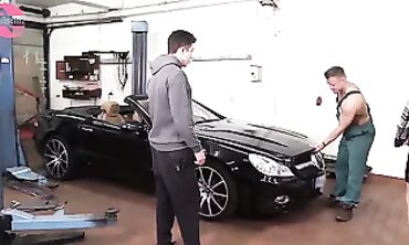 Jessie Lee Gets Anal Cuckolded in the Garage