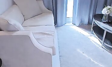 Sophie Summers XXX: Busty Redhead Milf Solo Webcam Dance