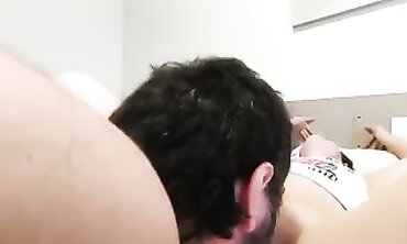 Stunning Milf's Mind-Blowing Pussy Licking Leads to Intense Orgasm