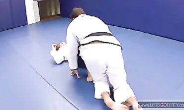 Judo-Trainerin: Vom Ring ins Bett