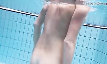 Underwater Erotica: Busty Mermaid's Sensual Adventure