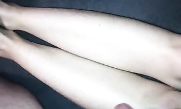 Unexperienced Toejob #75: Hairy Wife's Feet