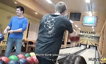 Bombshell Scores a Hookup at the Bowling Alley