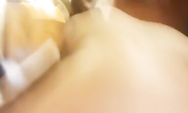 POV: Jiggly MILF Jennifer Shows Off Her Phat Booty