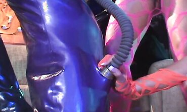 Hannah Harper And Riley Brooks Have Wild Spandex 3Some