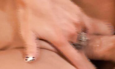 Kayla Synz Enjoys Being A Newcummer