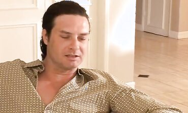 Kayla Synz Enjoys Being A Newcummer