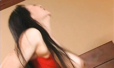 Jade Feng Has Really Uber-Cute Breasts