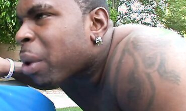 Chyanne Jacobs And Diamond Starlet Enjoy Juggling Thier Arses