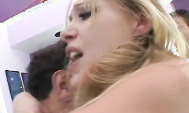 Allison Pierce Luvs Being Degraded