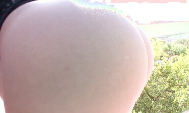 Ariana Grand Luvs Letting Her Step Father Beefstick Her