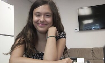 Mia Grand Gets Ger Lil' Pinkish Crevice Spread Out By A Shaven Coc