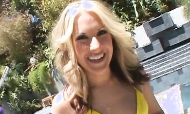 Chelsie Rae Gets Gang-Fucked By Ebony Sausages