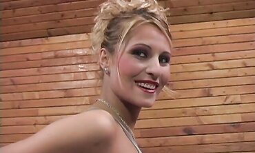Melissa Ebony Enjoys Dual Parking