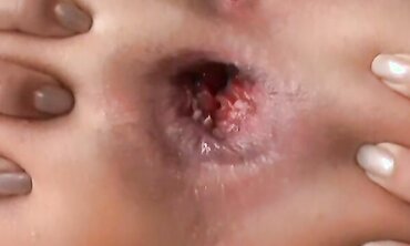 Katja Kassin Loves Widely Opened Her Brown-Eye