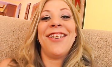 Leah Luv And Allison Pierce Enjoy Buttfuck