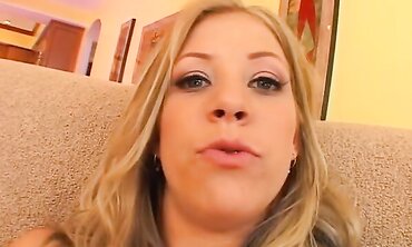 Leah Luv And Allison Pierce Enjoy Buttfuck
