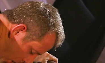 Julia Jones Gets So Raw Having Her Puss Tongued And Nips Tweaked
