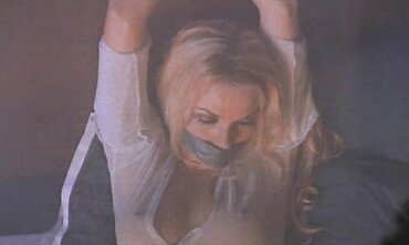 Ava Vincent Makes Her Dude Shoot Spunk On Her Face