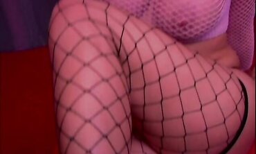 Nikki Hunter Is A Gothic Elation