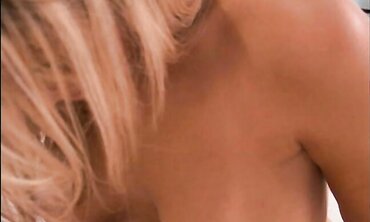 Ashlynn Brooke Likes To Pulverize