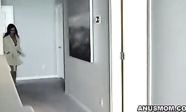 Natasha Nice Gives Quinton a Big-Titted MILF Blowjob