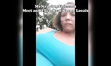 Cougar Beauty Masturbates And Fingers Herself In The Park
