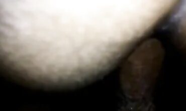 Une Beauté Noire Gourmande en Anal Amateur
