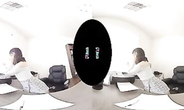 Isabella Nice Gets a Private Lesson in VR