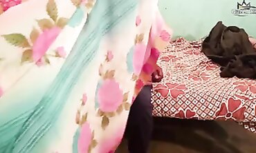 Indian MILF Gets Hardcore Blowjob And Big Ass Fuck