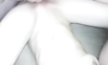 Amateur Threesome: Double Penetration and Creampie
