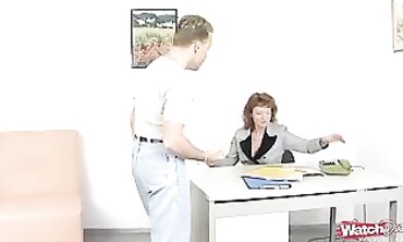 Meine Chefin: Geld für Sex mit Jean Pallett