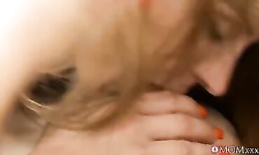Dorothy Black: Busty Brunette MILF Fingering