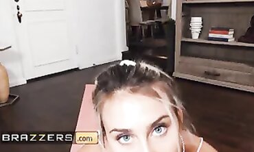 Scott Bangs Catches Beauty Indica Monroe Doing A Too-Hotty-To-Ha
