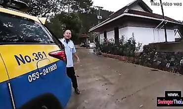 Inexperienced Thai Girlfriend Gets Hard Doggystyle Sex in Motel