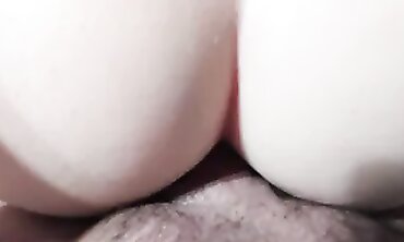 POV Anal Creampie: Blonde Mommy's First Ass Fuck