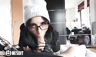 Lia Louise Vaping Blowjob