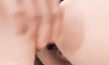 Teenage Pussy Gets Banged With Closeup Cumshot