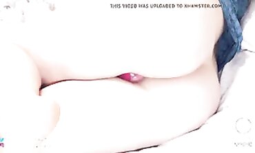 Russian Big Ass Girl Gets Plugged With Electro Hitachi Vibrator