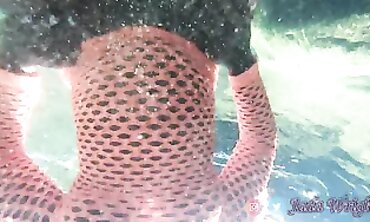Ebony Solo Underwater Anal & Clitoral Finger Play