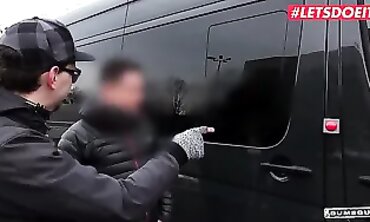 Lara Cumkitten Gets Rock-Hard Truck Hump With Sweetheart