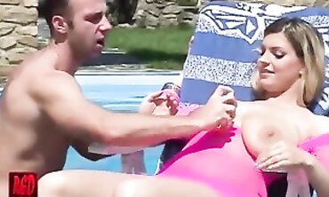 Liana Smiss Enjoys A Wild Outdoor Fuck-A-Thon In 4K