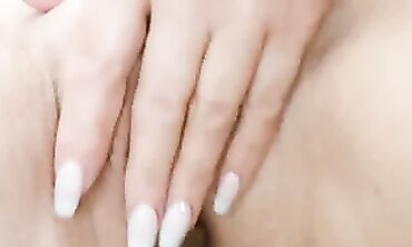 Hot MILF Enjoys Solo Masturbation