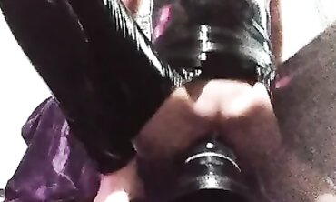 Solo MILF Trainer Uses Large Vibrator for Feet and Orgasm
