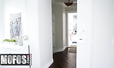 Katrina Jade Gets A Massive POV Facial