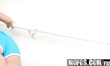 Layla Lopez Takes a Hard POV Blowjob and Ass Worship